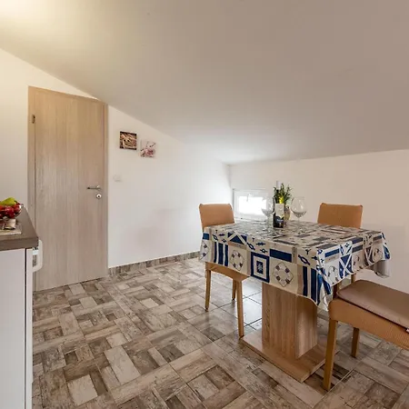 Beautiful In With Kitchen * Vrsi
